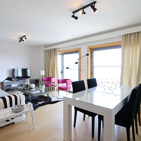 Panoramic Living *